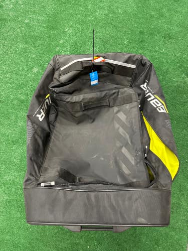 Bauer Wheeled Tower Bag