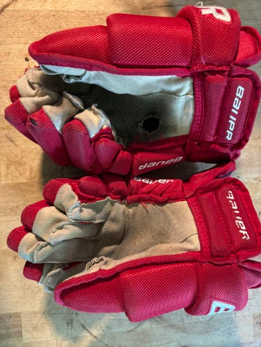 Bauer Team Vapor Gloves 13” red