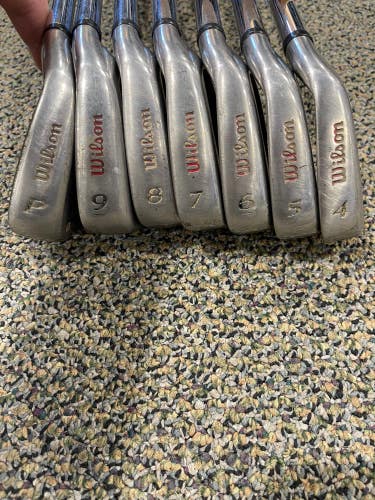 Used Men's Wilson Fat Shaft Iron Set Right Handed Regular Flex (4-9,PW) Beginner Set