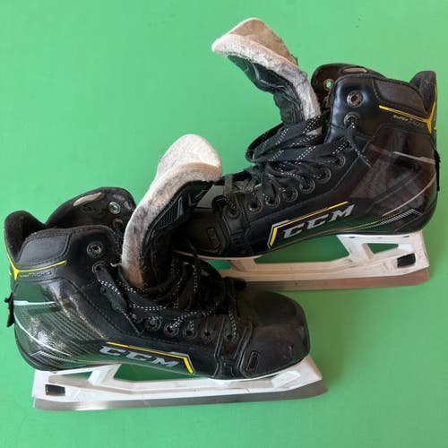 Used Senior CCM Super Tacks 9370 Hockey Goalie Skates | Size 7