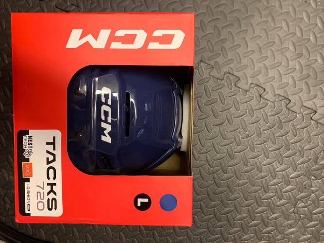 CCM tacks 720 helmet