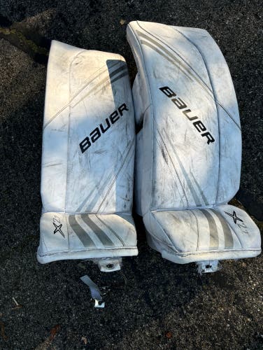 White Junior 28" Bauer Vapor 2X Goalie Leg Pads