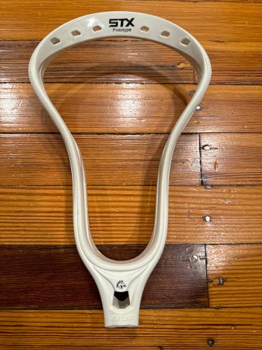 White New STX Stallion Head