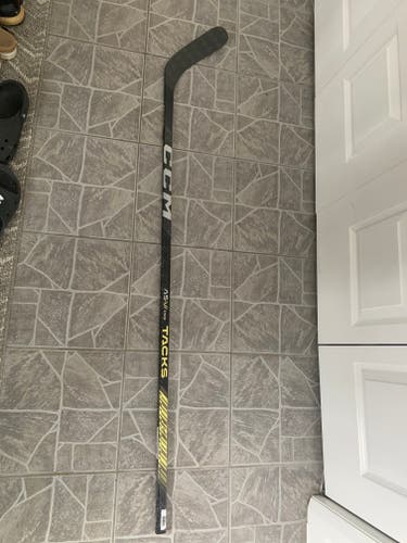 New CCM Super Tacks AS-VI Pro Right Handed Hockey Stick P88