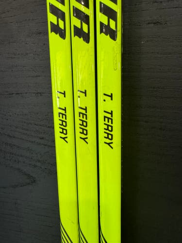NHL Troy Terry Gently Used Senior Warrior Right Handed P28 Pro Stock Alpha LX2 PRO Hockey Stick
