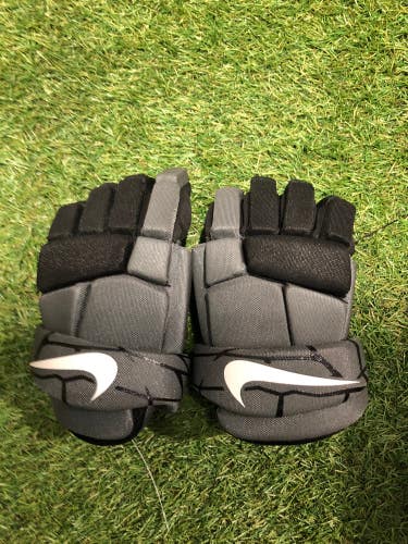 Used Nike Vapor LT Lacrosse Gloves Small