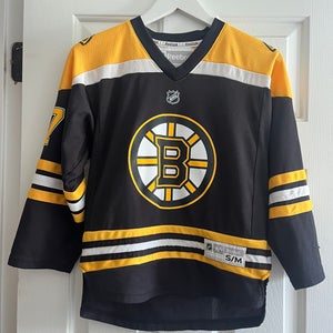 Black Used S/M Youth Bruins NHL Jersey