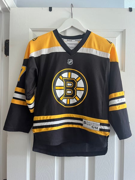 Black Used S/M Youth Bruins NHL Jersey