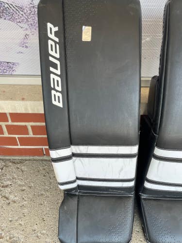 Used Intermediate Bauer GSX Goalie Leg Pads (31" Medium)