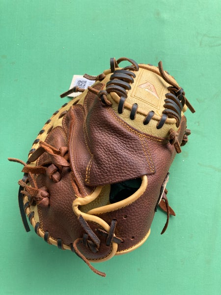 Akadema AGC 98 Right Hand Throw 32" Catcher's Baseball Glove