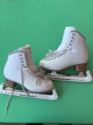 Used Jackson Ultima Flex Fusion Figure Skates | Adult 7 W