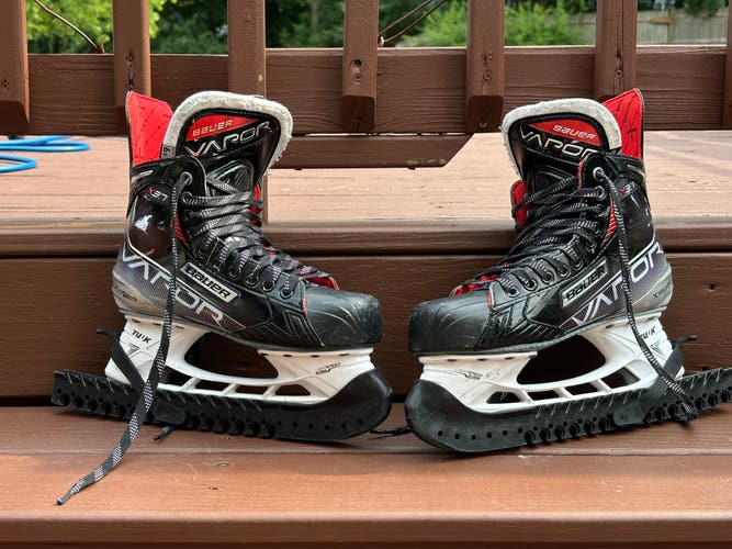 Bauer Vapor 3.7x Skates size 6.5