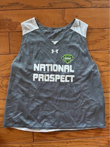 Gray Used Large/Extra Large Under Armour Jersey