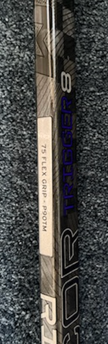 NEW Senior CCM Ribcor Trigger 8 Right-Handed Hockey Stick P90TM 75 Flex