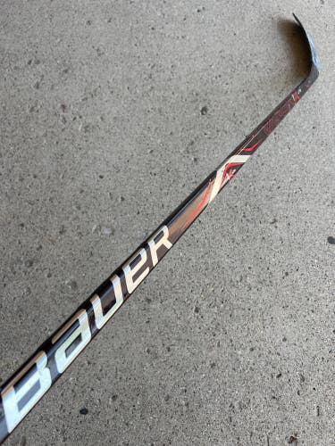 Used Senior Bauer Vapor 1X Lite Hockey Stick Right Handed