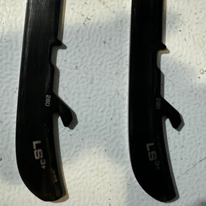 Tuuk LS 3 + 280 Skate Blades Black