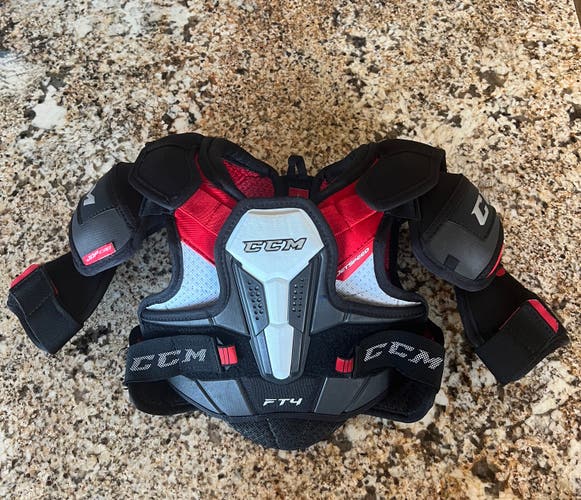 Junior CCM Jetspeed FT4 Shoulder Pads Size Small