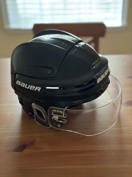 Used Medium Bauer 4500 Helmet