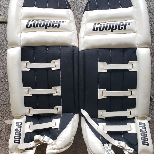 *Like New* Early 90s Cooper Goalie Set, 32"