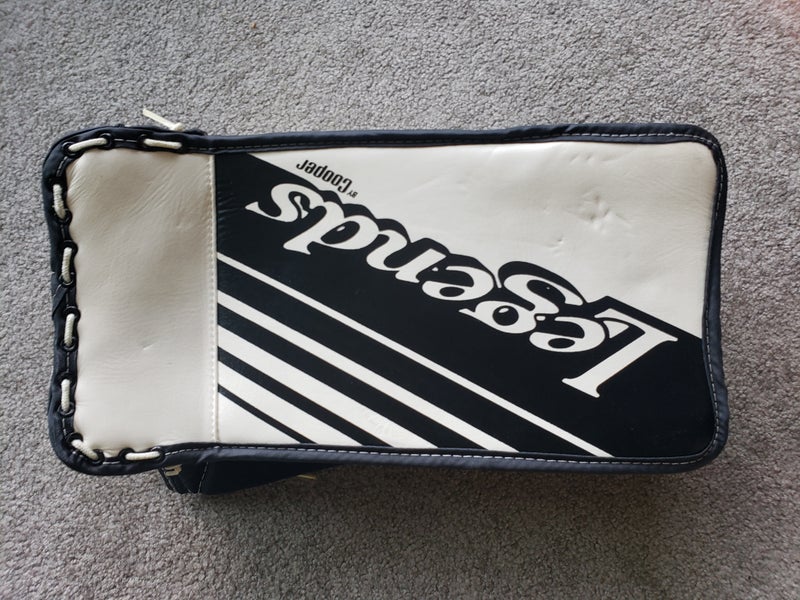 *Like New* Early 90s Cooper Goalie Set, 32"