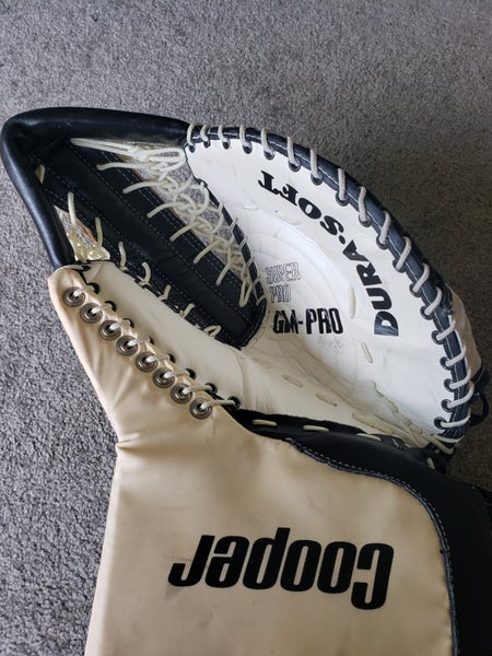 *Like New* Early 90s Cooper Goalie Set, 32"