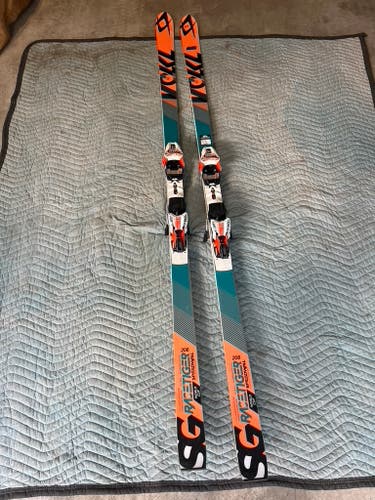 Used Volkl 208 cm Racetiger Speedwall WC SG R40 M with Marker 18 Din Bindings
