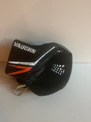 Vaughn SLR4 pro stock goalie glove