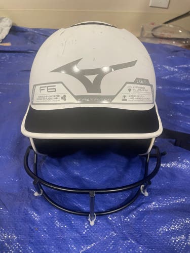 Mizuno F6 Softball Helmet Large/X-Large