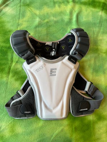 Used Medium Adult Epoch Integra Shoulder Pads