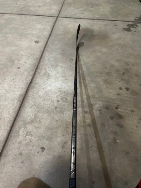 Used Senior Bauer Left Hand P92 Vapor Hyperlite 2 Hockey Stick