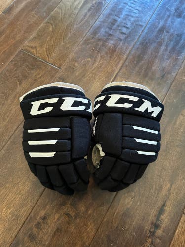 Used CCM Tacks 4R2 Gloves 10"