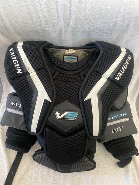 Vaughn Goalie Velocity V9 Chest Protector Youth Size Small
