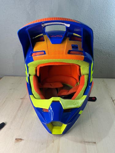 Fox Racing Motocross Helmet V1 OKTIV