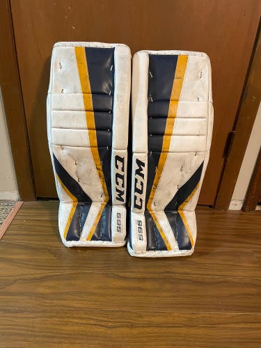 CCM 26+1 Goalie Leg Pads