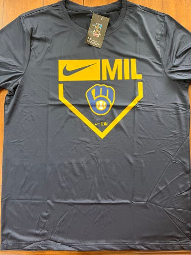 Milwaukee Brewers Dri Fit Teeshirt, NWT