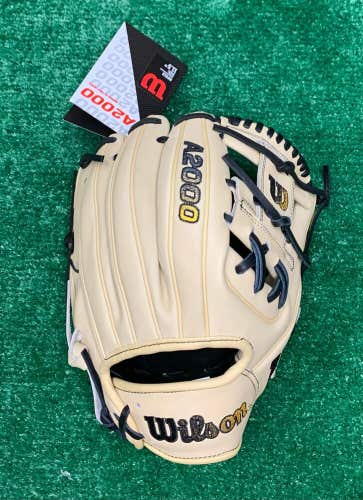 Wilson A2000 1786 11.5" Infield Baseball Glove 2023 Model - WBW100969115