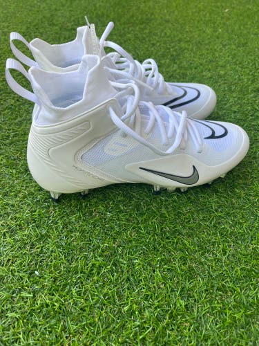 (9.5)Nike Huarache 8 Cleats NEW (navy/white)