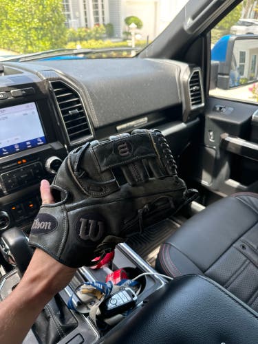 Used 2021 Infield 11.5" A2000 Baseball Glove