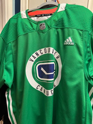 Adidas Vancouver practice jersey size 58