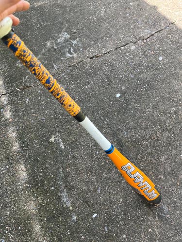 Used Kid Pitch (9YO-13YO) Easton Quantum Bat USABat Certified (-11) Alloy 16 oz 27"