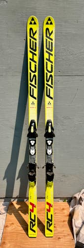 Fischer 176 cm World Cup SG Skis With Bindings Max Din 11