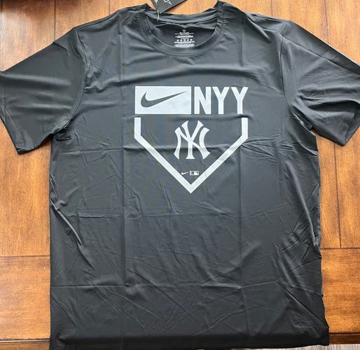 New York Yankees MLB  Dri-FIT  T-Shirt XXL/NWT