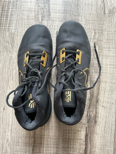 Men’s Nike KD basketball shoes 12.5