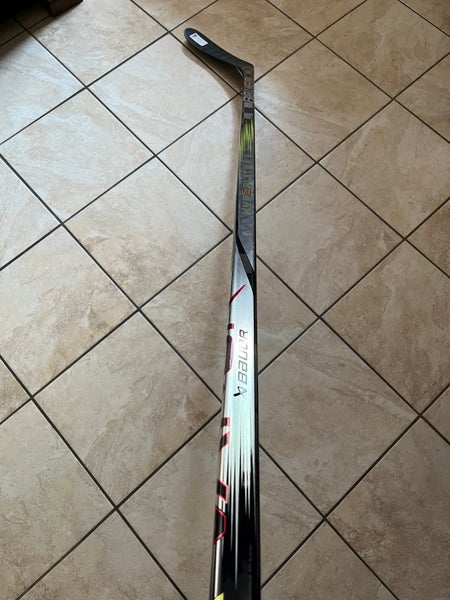 New 77 Flex Left Handed P28 Hyperlite 2 Hockey Stick