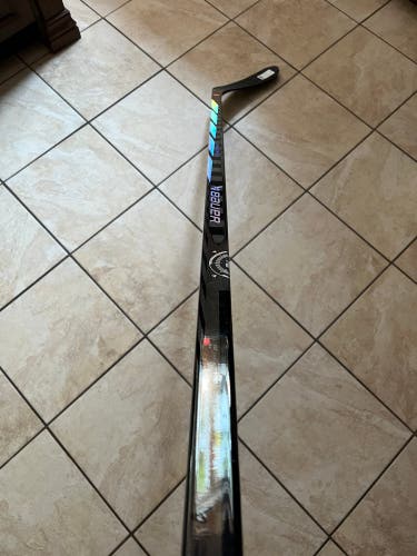 New 70 Flex Right Handed P28 Proto-R Hockey Stick