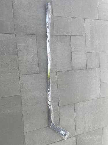 Brand New Senior Bauer Left Hand P92/70 Flex Vapor Hyperlite 2 Hockey Stick