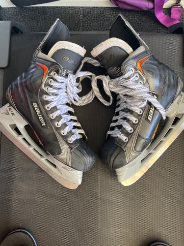Used Senior Bauer Vapor APXR Hockey Skates Regular Width 7.5