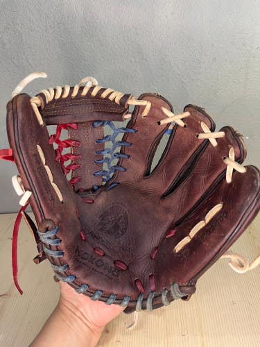 Brown Used Kid Pitch (9YO-13YO) Nokona X2 ELITE Right Hand Throw Baseball Glove 12"