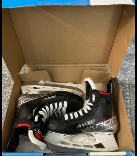 Bauer 3x size 12 fit 2 skates With Fly Ti Blades