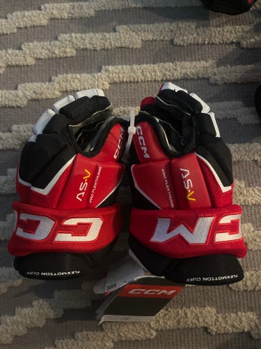 New  CCM 12"  Tacks AS-V Gloves